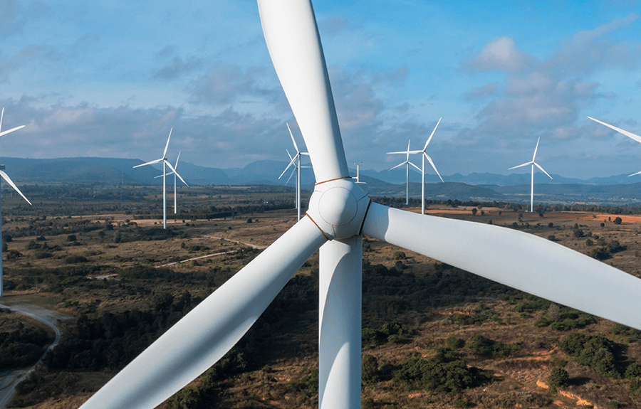 Wind-Powered Hash: Soluna to Host 20 MW of Canaan Miners in Texas